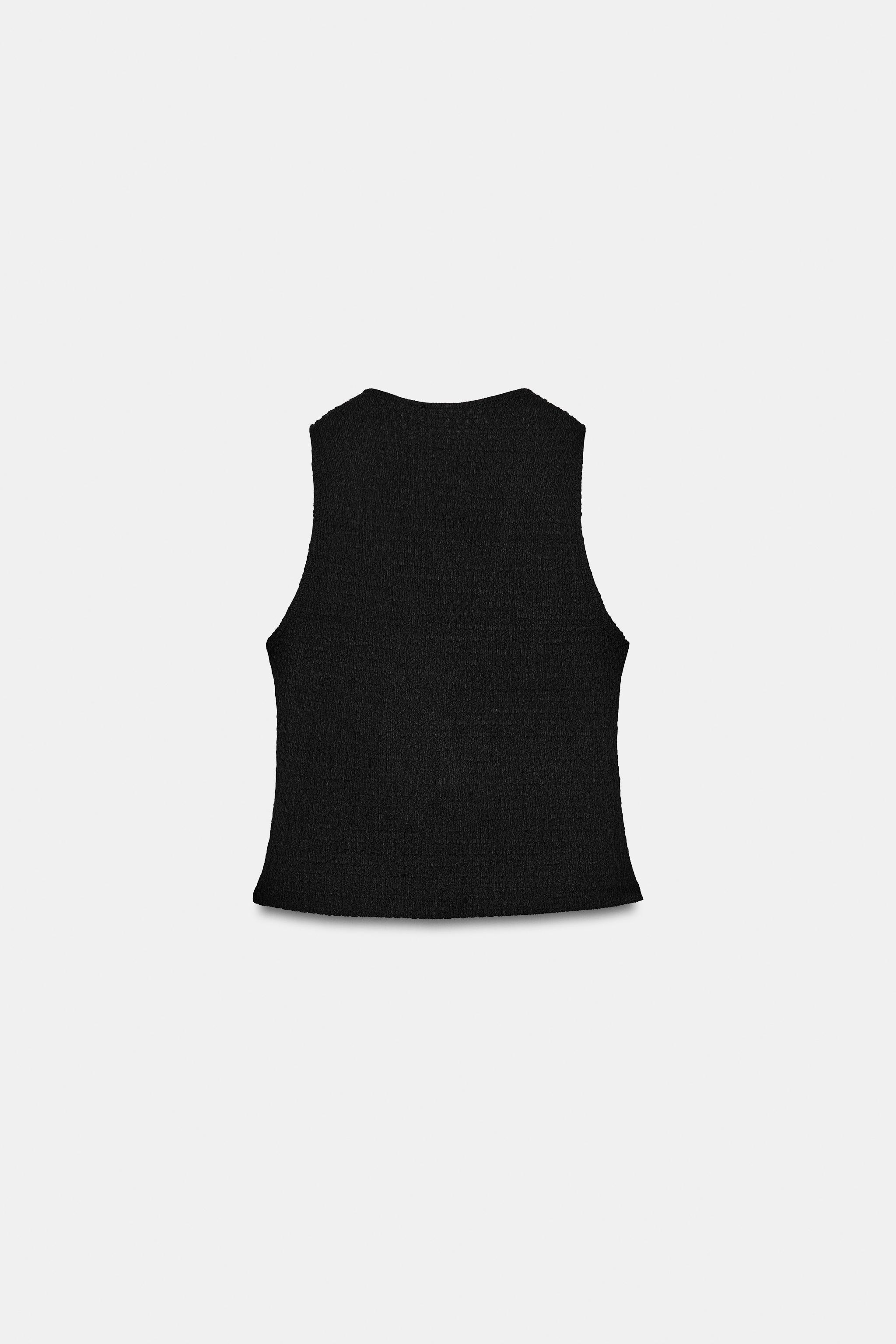 TEXTURED BUTTONED VEST TOP